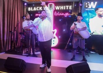 100KILA откри с гайдари визитата си в Black and White Piano Lounge