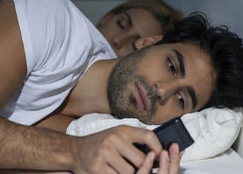 Защо мъжете изневеряват: 5 основни причини