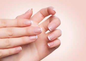 Какво говорят ноктите ви за вашето здраве?