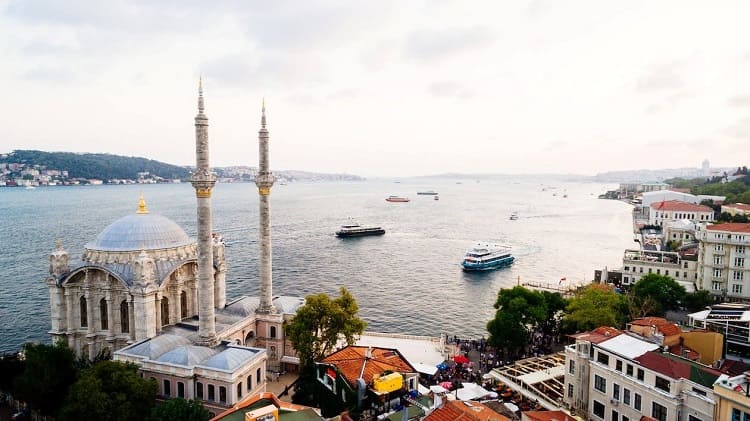 Истанбул отвъд клишетата