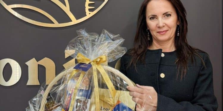 Радост от Leonidas Plovdiv Plaza Mall: Човекът, който носи щастие 3 Leonidas